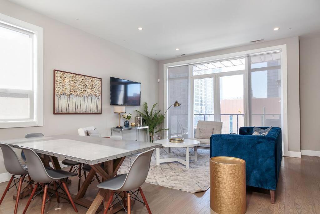 Breathtaking Downtown Penthouse B - Sleeps 11 Appartement *